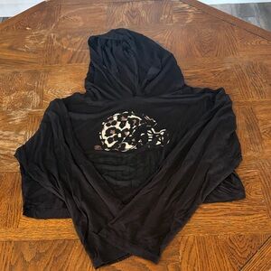 Women’s cropped long sleeve